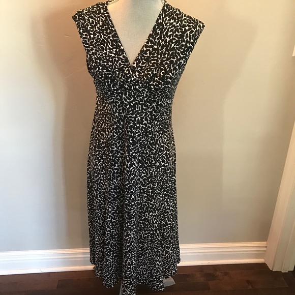 Jones New York Dresses & Skirts - Jones New York Print Dress 10p
